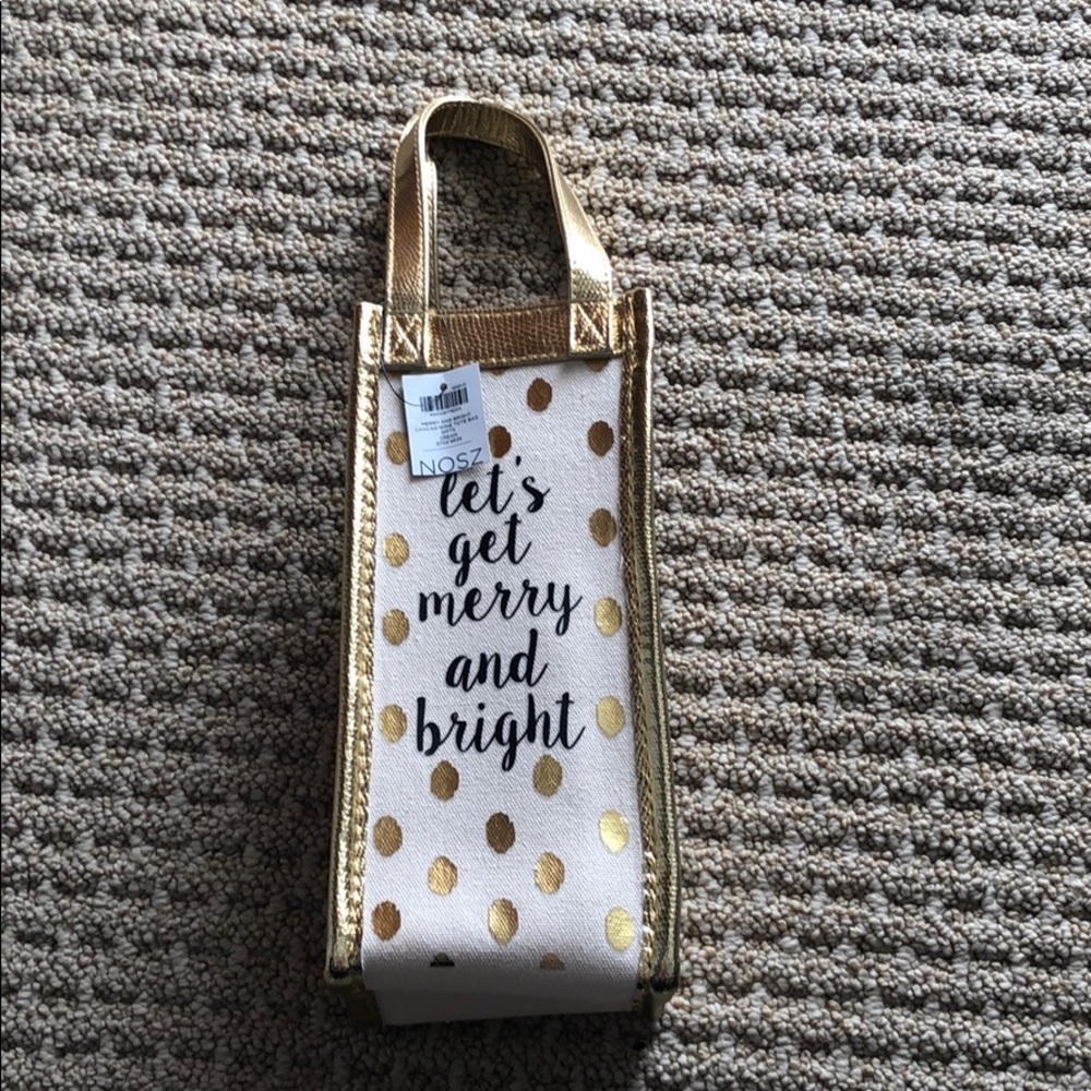Fabulous hostess wine tote. Polka dot /gold trim